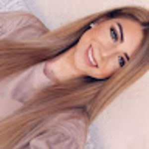 Meet your Posher, Claudia